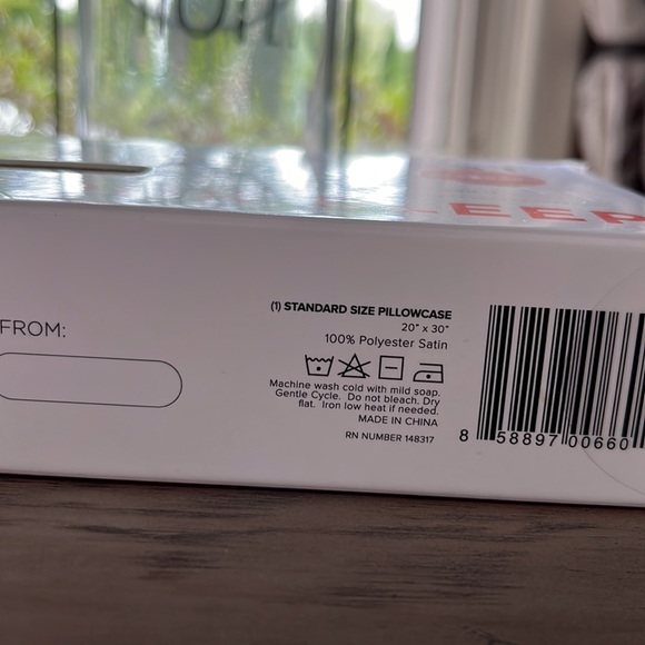 Beauty Boost Hydrating Satin Pillowcases. Standard size. 20”x30”. White/ivory. - Picture 3 of 3